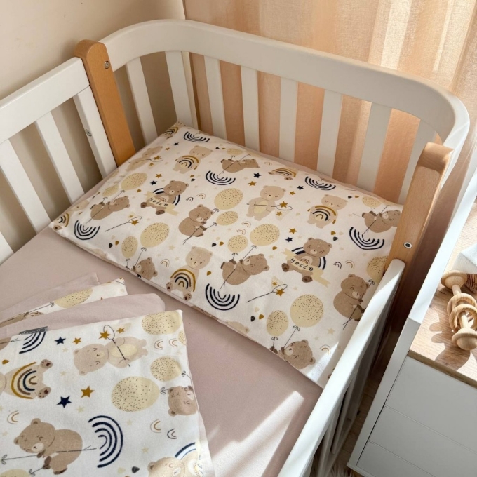 Set lenjerie de schimb pentru patut bebe 3 piese Ursulet de plus
